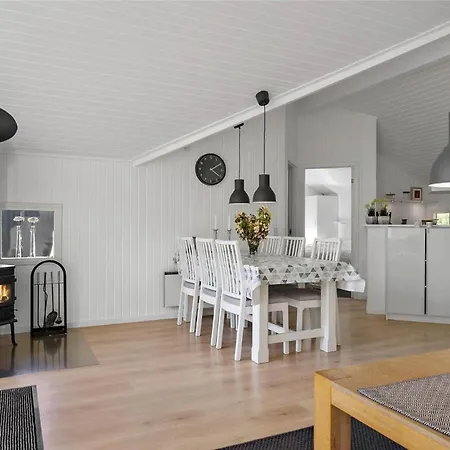 C11221-hemmet-egernvej-2 度假居 *